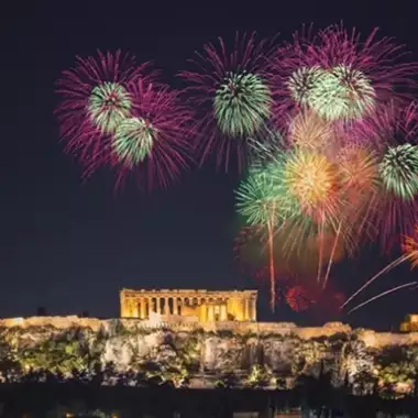 Ο απόλυτος οδηγός για τα Χριστούγεννα 2024 και την Πρωτοχρονιά στην Αθήνα