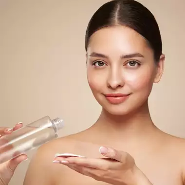 6 essences που θα αναβαθμίσουν τη ρουτίνα περιποίησης της επιδερμίδας σας