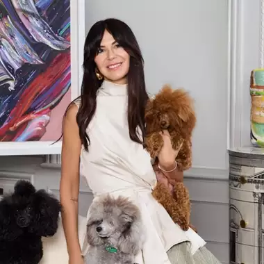 Η σχεδιάστρια Brigitta Spinocchia Freund υποδέχεται το Harper’s Bazaar στο σπίτι της στο Νότινγκ Χιλ