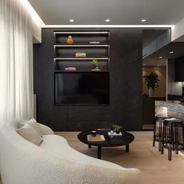 Η ηρεμία του βάθους: ένα διαμέρισμα όπου η σκιά συναντά το φως