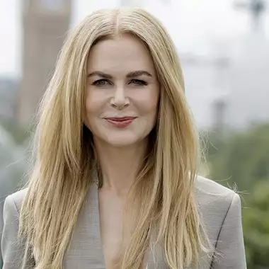 H Nicole Kidman μας διδάσκει στην πράξη πως ένα παλτό μπορεί να χτίσει μια επιτυχημένη εμφάνιση
