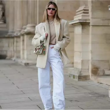 Πώς θα φορέσετε ένα λευκό παντελόνι τον χειμώνα