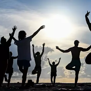 Υοga | Η στάση που σφίγγει τους γλουτούς και μας κάνει πιο έξυπνους, μέσα σε 30 λεπτά