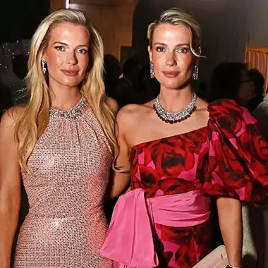 Lady Amelia Spencer | Πώς αναβίωσε look της Diana στο Ροζ Χορό του Βρετανικού Μουσείου