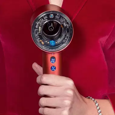 Fabulous hair | Πώς θα δημιουργήσετε τα πιο εντυπωσιακά χτενίσματα των γιορτών