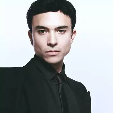 Ο Sam Visser είναι ο νέος Global Makeup Artist του οίκου YSL Beauty