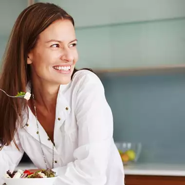 Τρεις διατροφικές αλλαγές που όλες οι γυναίκες άνω των 50 οφείλουν να κ��νουν