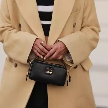 Soap Nails | Το μανικιούρ που ζητούν τώρα οι πιο κομψές fashionistas